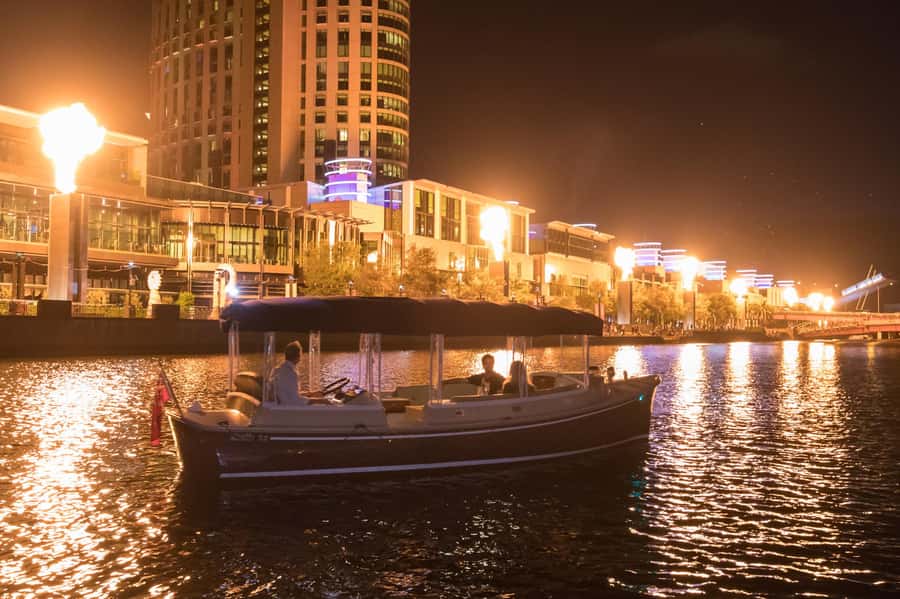 1.5Hr Yarra River Crown Flames and City Lights Cruise - Practical details that affect your evening