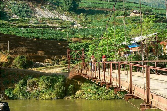 2-Day Trekking Adventure of Sapa from Hanoi with Night Bus - Breakfast in Sapa, then the first 12 kilometers