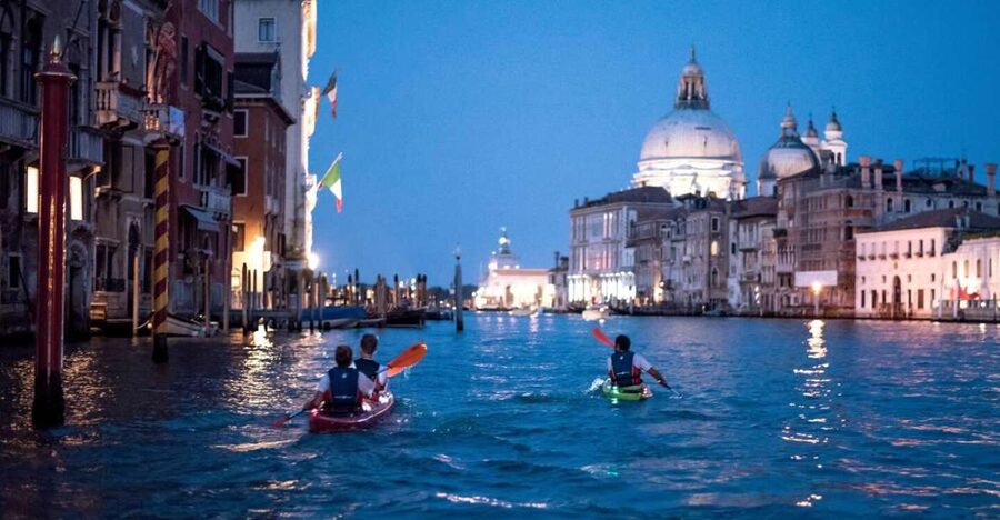 2hr Night Kayak Tour in Venice: premium tour with sunset - Key points to know before you book
