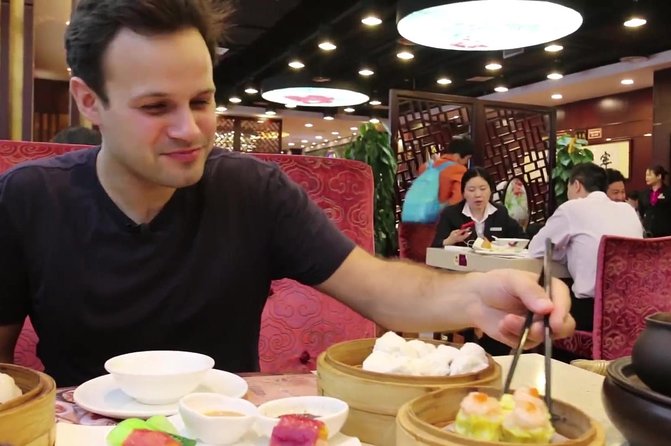 3-Hour Private Night Tour: Beijing Foodie Experience - Beijing snacks from savory to sweet