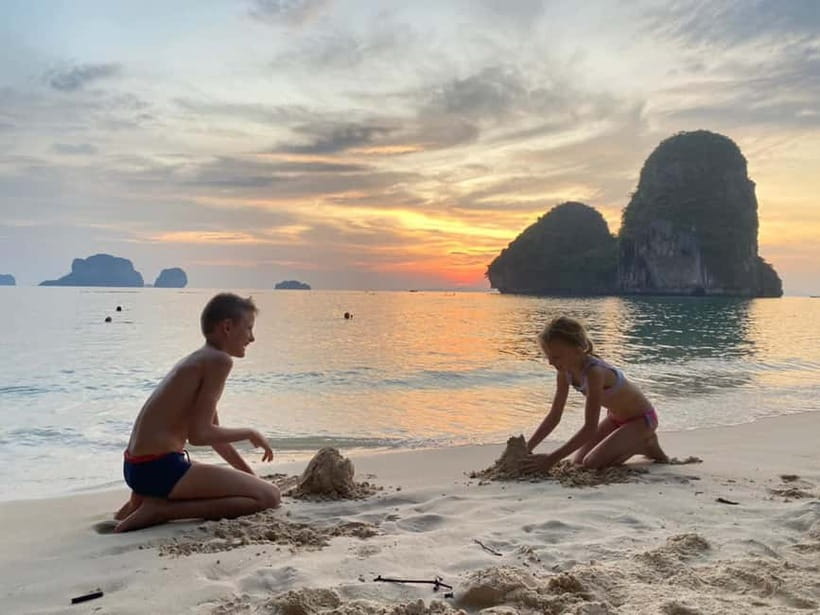 7 Islands sunset tour plus bioluminescent plankton + BBQ - Tup Island and the sandbar depend on the tide
