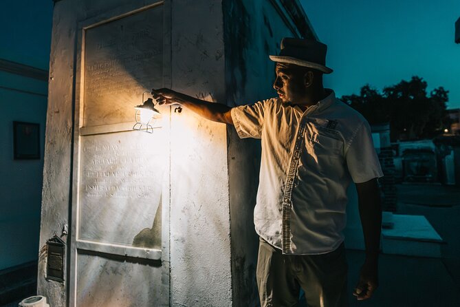 After-Dark Historical Night Tour of St. Louis Cemetery No. 1 - Practical ways to plan the evening