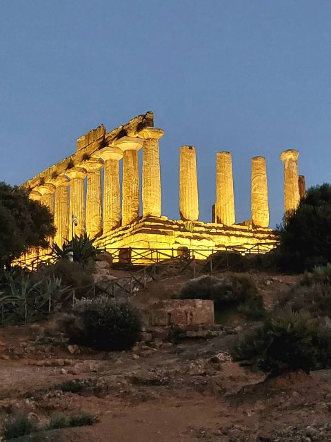 Agrigento: Skip-the-Line Valley of the Temples Night Tour - What the Italian guide adds
