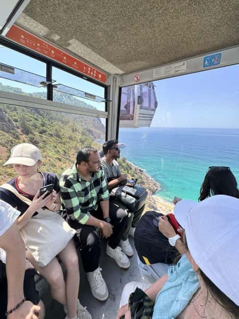 Alanya Night Tour: Castle, Cable Car & Cleopatra Beach - Guides, languages, and group size