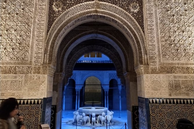 Alhambra: Night Visit to Nasrid Palaces - Ticket delivery is the biggest practical risk