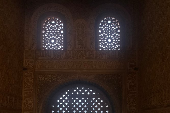 Alhambra: Night Visit to Nasrid Palaces - Getting back after a late finish