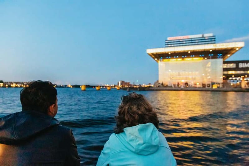 Amsterdam: Evening Cruise with Optional Wine and Snacks - Should you add the snack box?