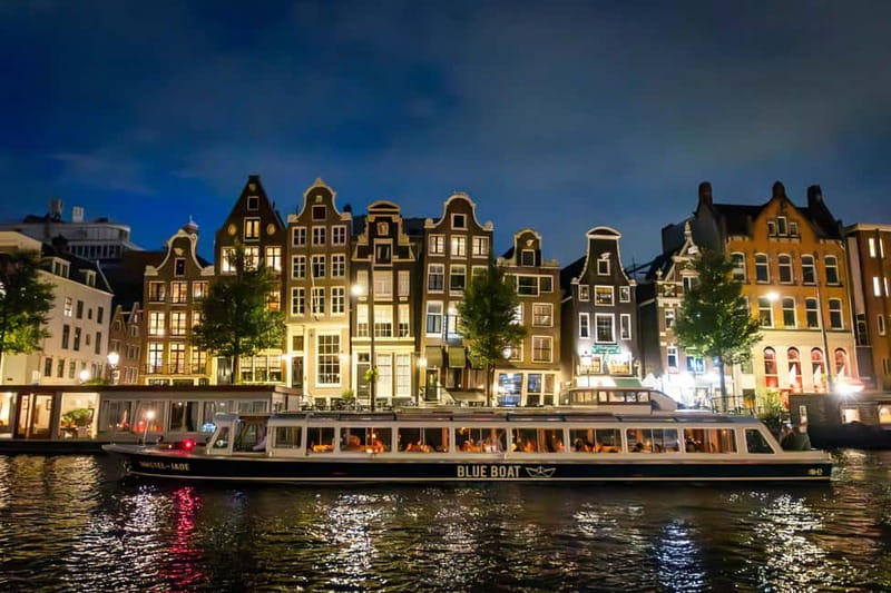 Amsterdam: Evening Cruise with Optional Wine and Snacks - Boarding near the Hard Rock Cafe