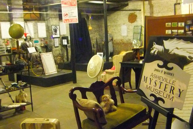 Asheville Night-Time Walking Ghost Tour - Pace, hills, weather, and group size