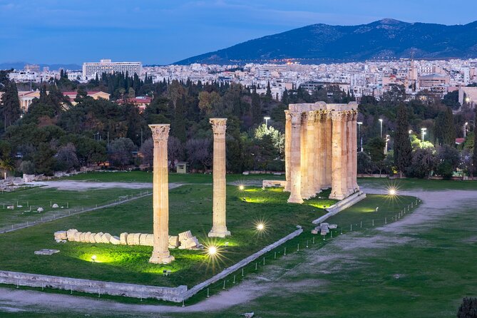 "Athens Night Experience - 4Hours" - The driver and the guiding question