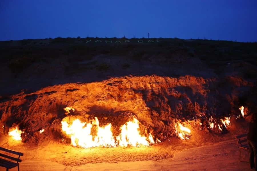 Baku:Gobustan Mud Volcanoes Temple & Entry tickets included - Why this Baku day trip is worth your time