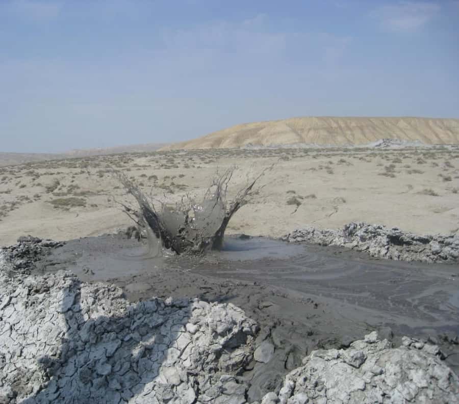 Baku:Gobustan Mud Volcanoes Temple & Entry tickets included - Transport, languages, and group size