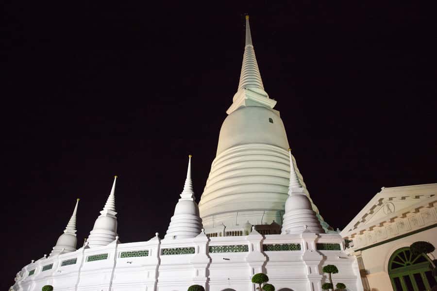 Bangkok: Markets, Temples and Food Night Tour by Tuk Tuk - The tuk tuk ride is part of the attraction