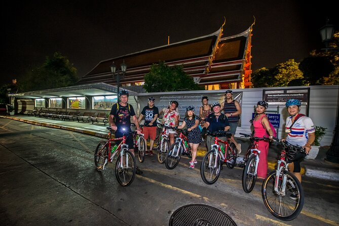 Bangkok: Night Bike Tour with Temples & Flower Market Visit - The Giant Swing and the ride back