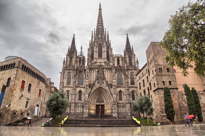 Barcelona Old Town Tapas Tour: Vermouth, Bites & Hidden Gems - Key points at a glance