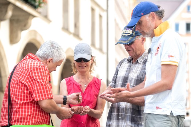Bavarian Beer and Food Evening Tour in Munich - Hofbräuhaus: seeing Munich’s famous beer hall