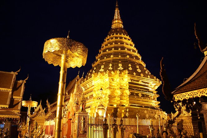 Best seller!! Amazing Night tour, Doi Suthep + Wat umong - Top Must visit! - The winding climb to Wat Phra That Doi Suthep