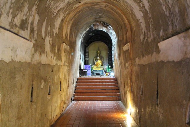 Best seller!! Amazing Night tour, Doi Suthep + Wat umong - Top Must visit! - Guides, group movement, and the pace