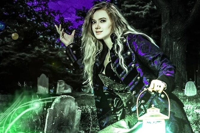 Black Cat Ghostly Night Tour in Salem - What the 1-hour-45-minute walk feels like