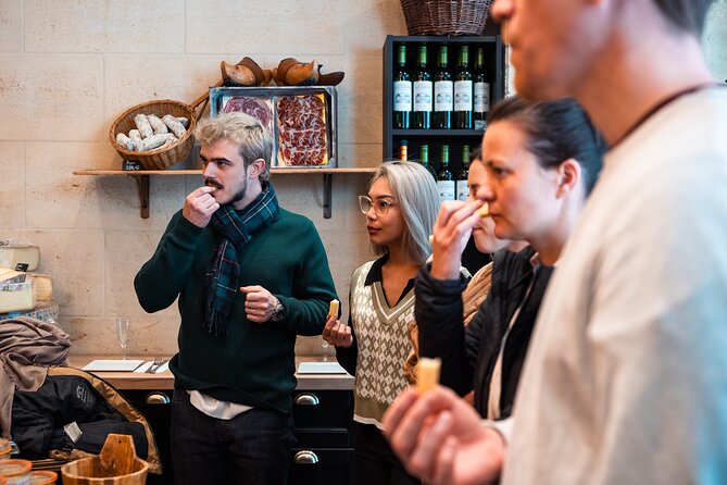 Bordeaux Evening Food Tour : Local Delicacies - Starting at the Monument aux Girondins