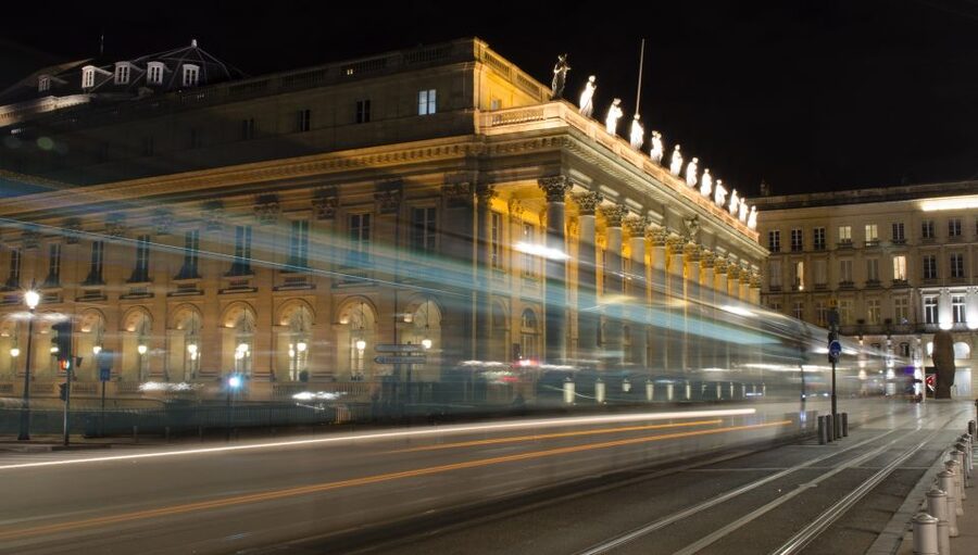 Bordeaux: Nighttime Sidecar Tour with Wine Tasting - Why Bordeaux works so well after dark