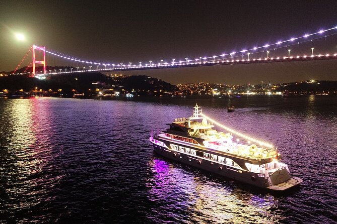 Bosphorus Dinner Cruise with Show and Private Table - What the private table really means