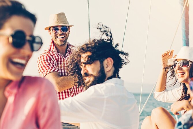 Bosphorus Evening Cruise: Dinner, Live Shows & Private Table - What the evening on the Bosphorus is really like