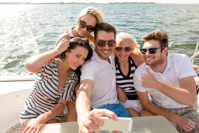 Bosphorus Evening Cruise: Dinner, Live Shows & Private Table - Pickup from Istanbul hotels and the Galataport meeting point