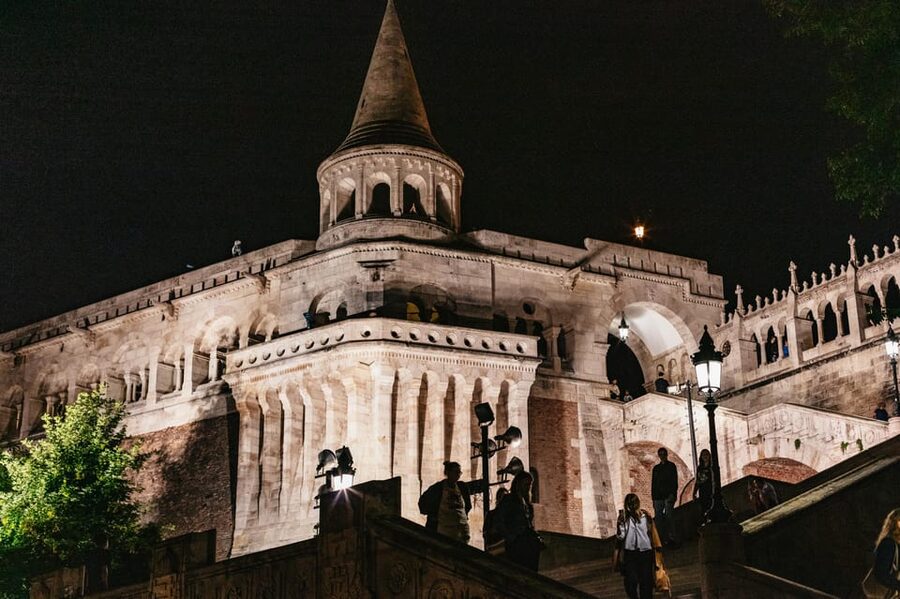 Budapest: Buda Castle District Vampires and Myths Night Tour - Key points to know before you go