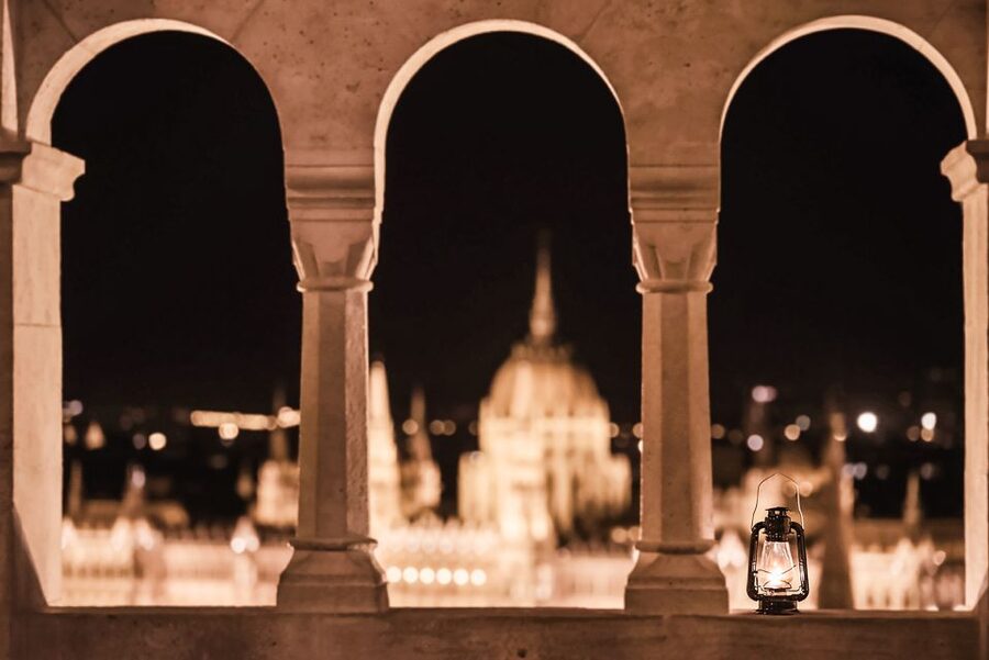 Budapest: Buda Castle District Vampires and Myths Night Tour - Prince Eugene, King Matthias, and the legends around the monuments