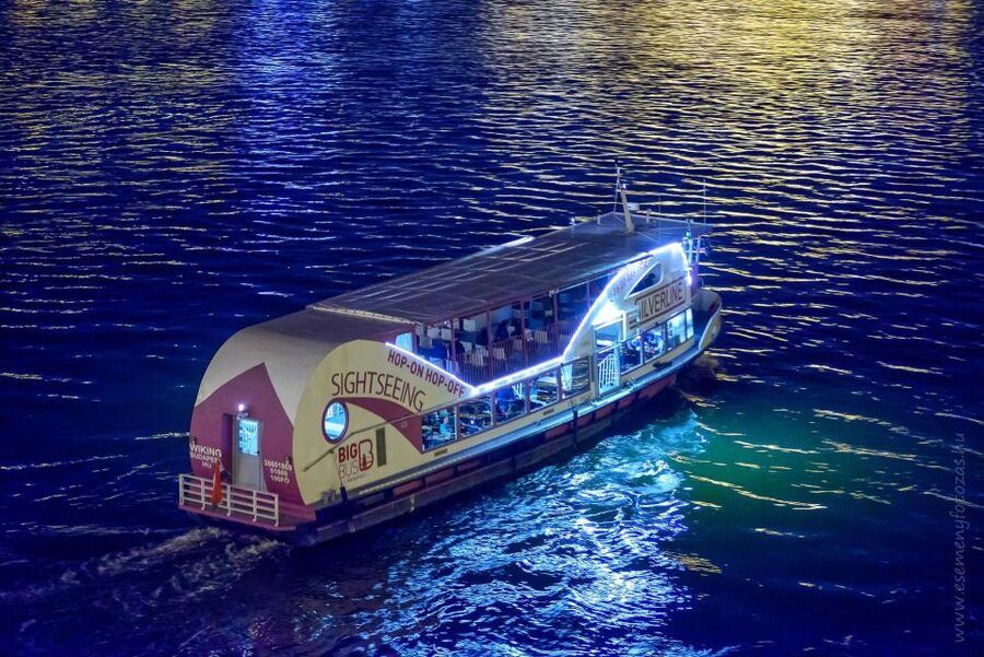 Budapest: Danube River City Lights Express Cruise - What the $14 price really buys you