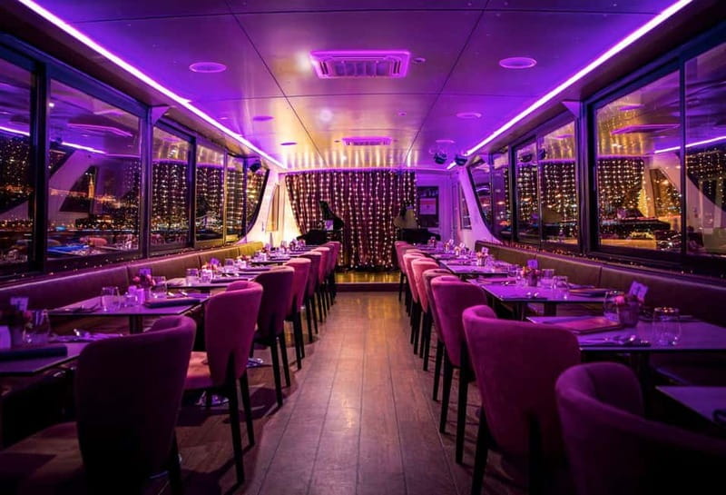 Budapest: Evening Cruise with 4-Course Dinner - The four-course dinner and welcome Prosecco