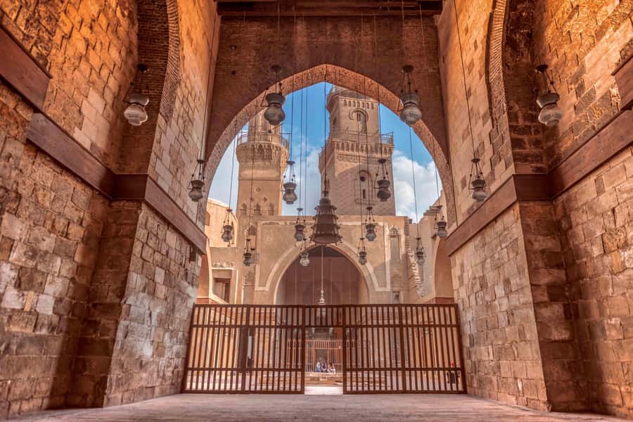 Cairo: Best Kept Secrets Night Tour - Walking El Moez Street and its old buildings
