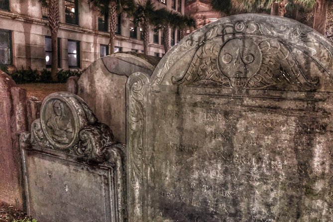 Charleston Ghost & Graveyard Night-Time Guided Walking Tour - Why the graveyard is the heart of the tour