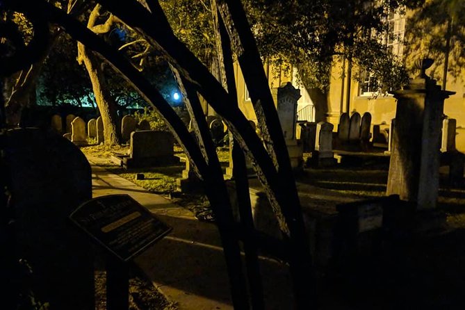 Charleston Ghost & Graveyard Night-Time Guided Walking Tour - Why your guide matters so much