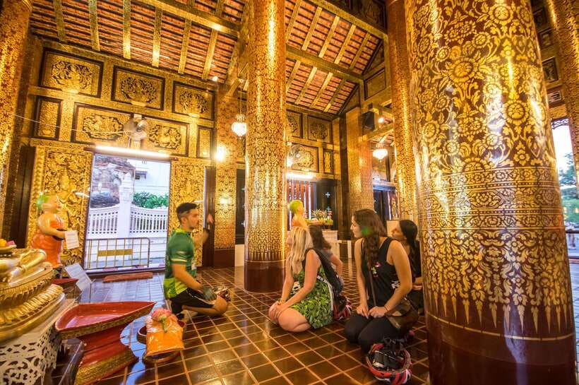 Chiang Mai: Private Historic Old City Bike Tour - Night - Why a bicycle is a smart way to see Chiang Mai’s old city
