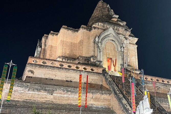 Chiang Mai Temples and Market Tuk-Tuk Evening Night Tour - Wat Phan Tao, an older wooden temple