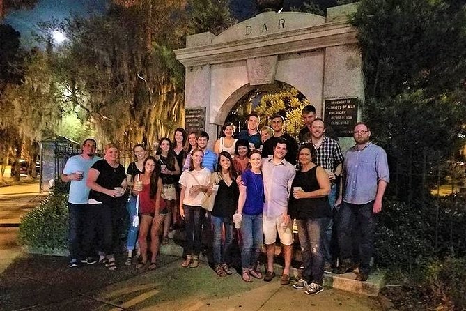 Creepy Crawl Night-Time Haunted Pub Walking Tour of Savannah's Historic District - What this Savannah night is really about