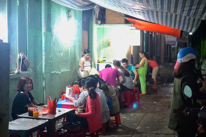 Da Nang Evening Food Tour - The guide makes the difference