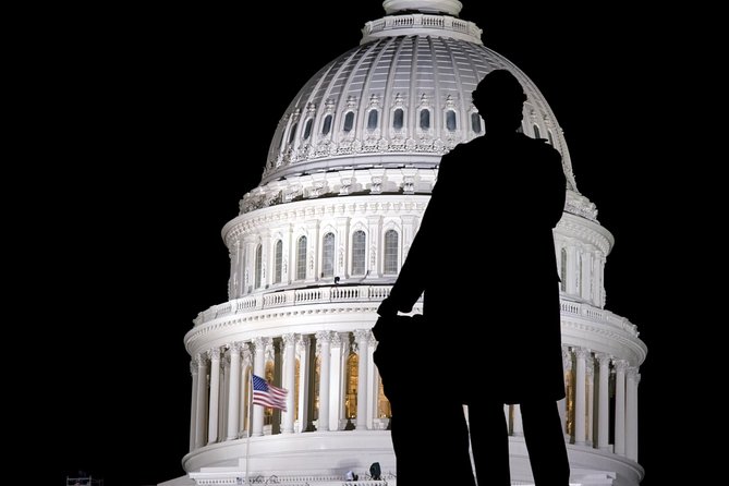 DC Memorials Night Tour: Glass-Roof Convertible Upgrade Option - Starting at the U.S. Navy Memorial at 7:30 pm