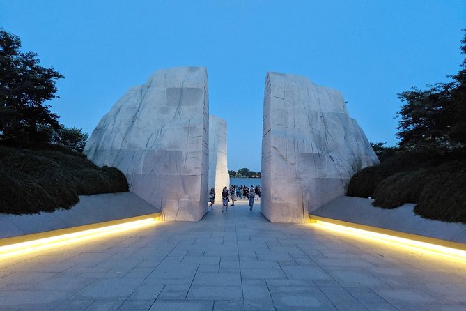 DC Memorials Night Tour: Glass-Roof Convertible Upgrade Option - Marine Corps War Memorial and the return ride
