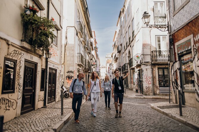 Devour Lisbon Bairro Alto Evening Food & Wine Tour - The food, drink, and portion question