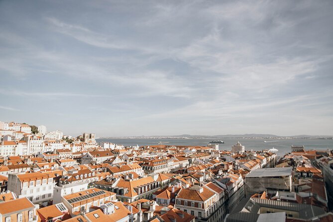 Devour Lisbon Bairro Alto Evening Food & Wine Tour - The guides make the difference