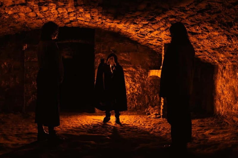 Edinburgh: Multi-Sensory Adults Haunted Vaults Night Tour - Entering the Blair Street Underground Vaults