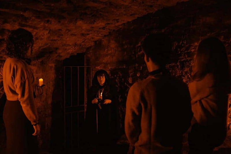 Edinburgh: Underground Vaults and Graveyard Evening Tour - Is $33 a fair price?