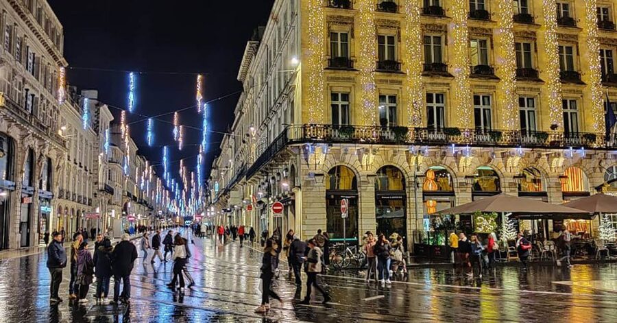 Exclusive! Bordeaux: Nighttime Highlights Walking Tour - Why Bordeaux at night makes sense
