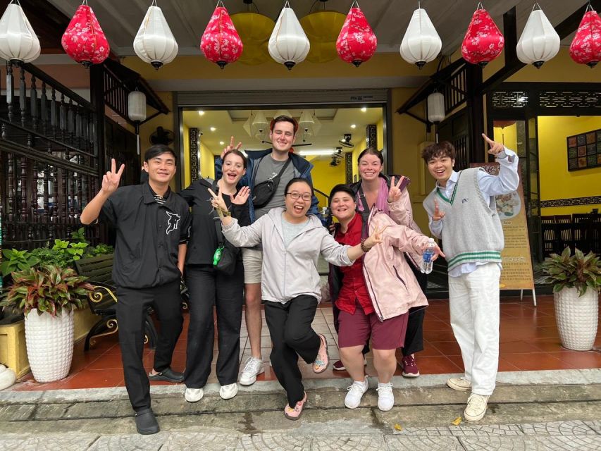 Hoi An: Evening Food Tour with 7 Tastings and Boat Trip - Why this is a smart first evening in Hoi An