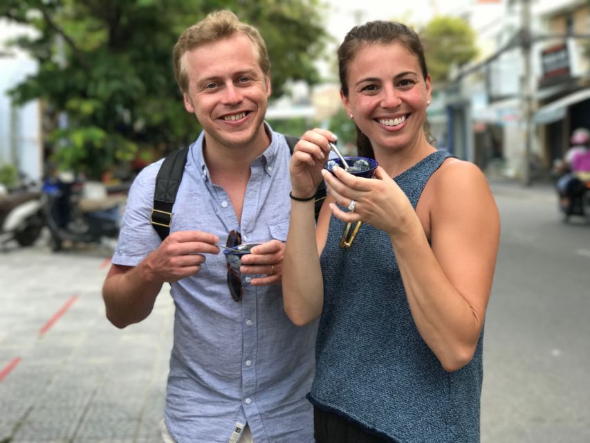 Hoi An: Evening Food Tour with 7 Tastings and Boat Trip - Hidden lanes and Hoi An after dark