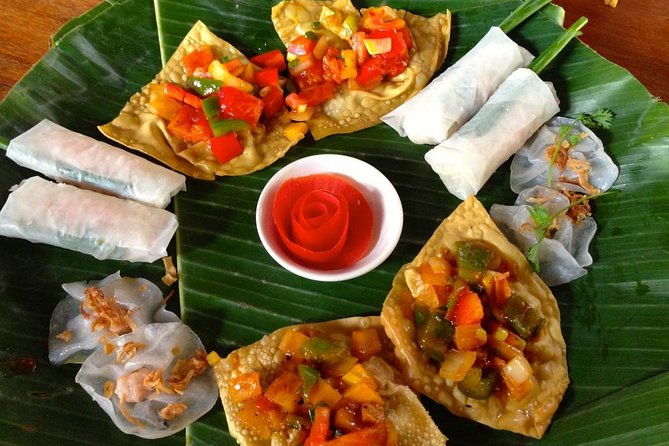 Hoi An Night Market - Ancient Town street food tours by Night - Meeting your guide at Hai Ba Trung Street