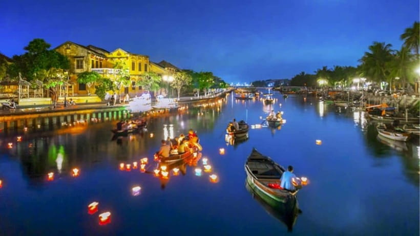 Hoi An: River Lantern Boat Experience with Free 5G eSIM - Twenty minutes on the Hoai River